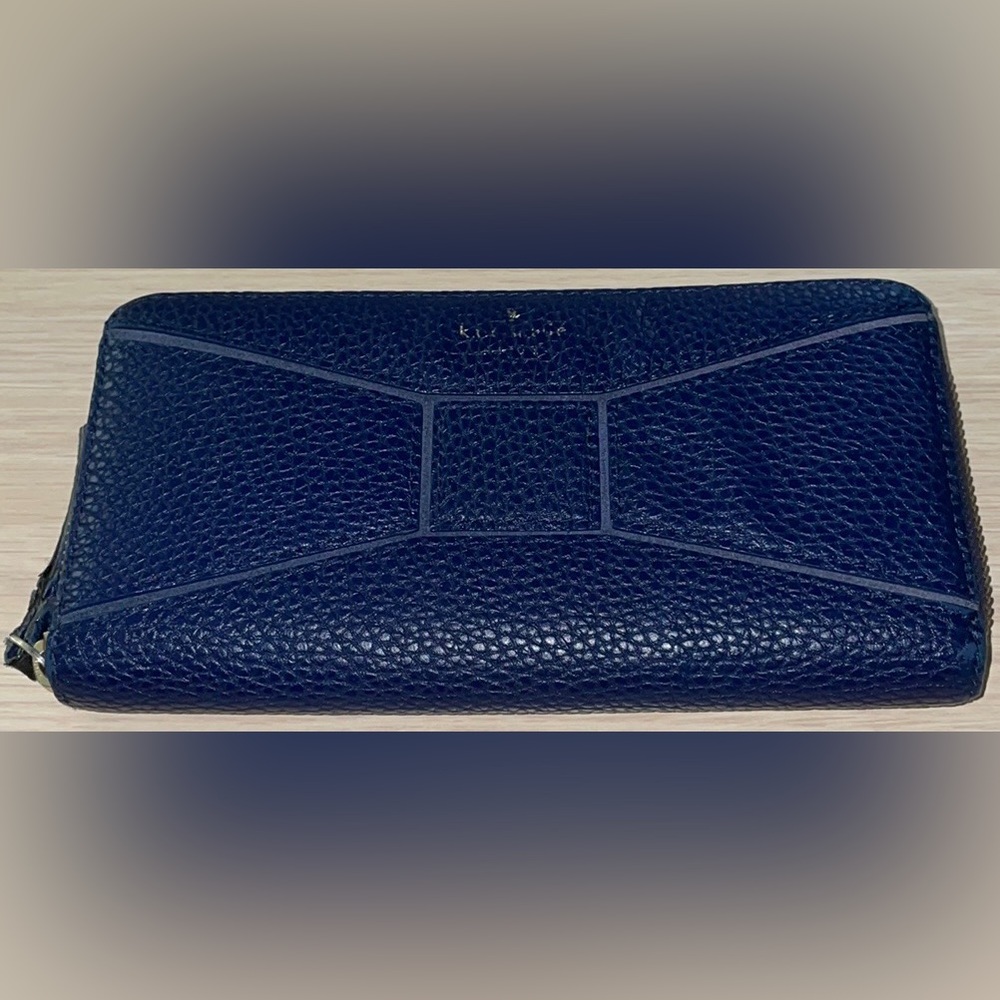 KATE SPADE NEW YORK BLUE BOW ZIP-AROUND WALLET USED